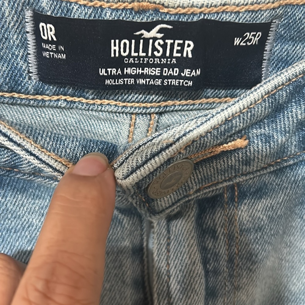 Hollister Light Blue Straight Leg Jeans - Picture 3 of 3